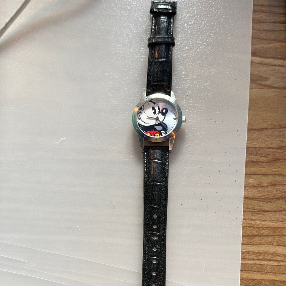 Walt Disney World Mickey and Black Leather Strap Watch